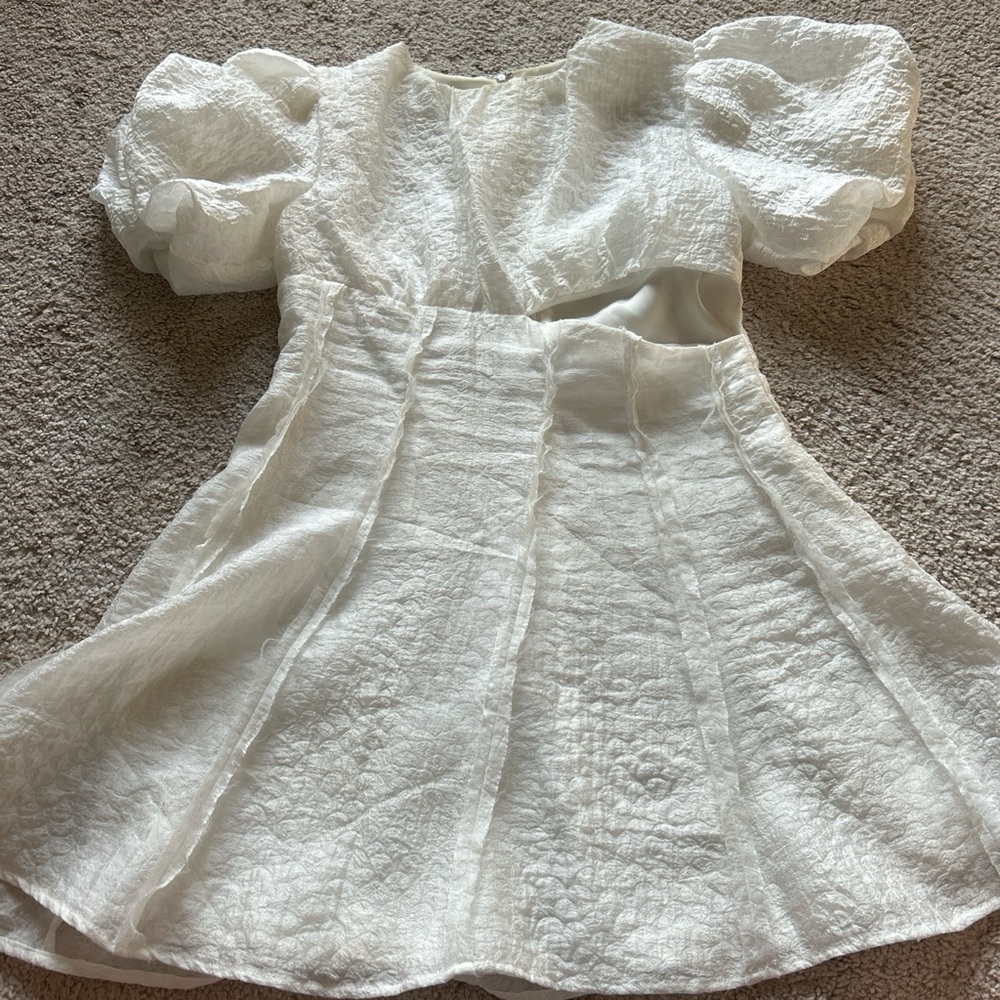 Storia Ivory Elegant Dress